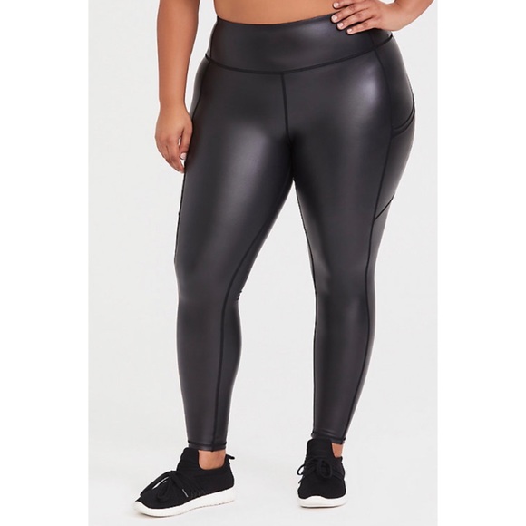 🆕 Torrid Black Coated Active Legging 4X 28 NWT - Picture 1 of 6